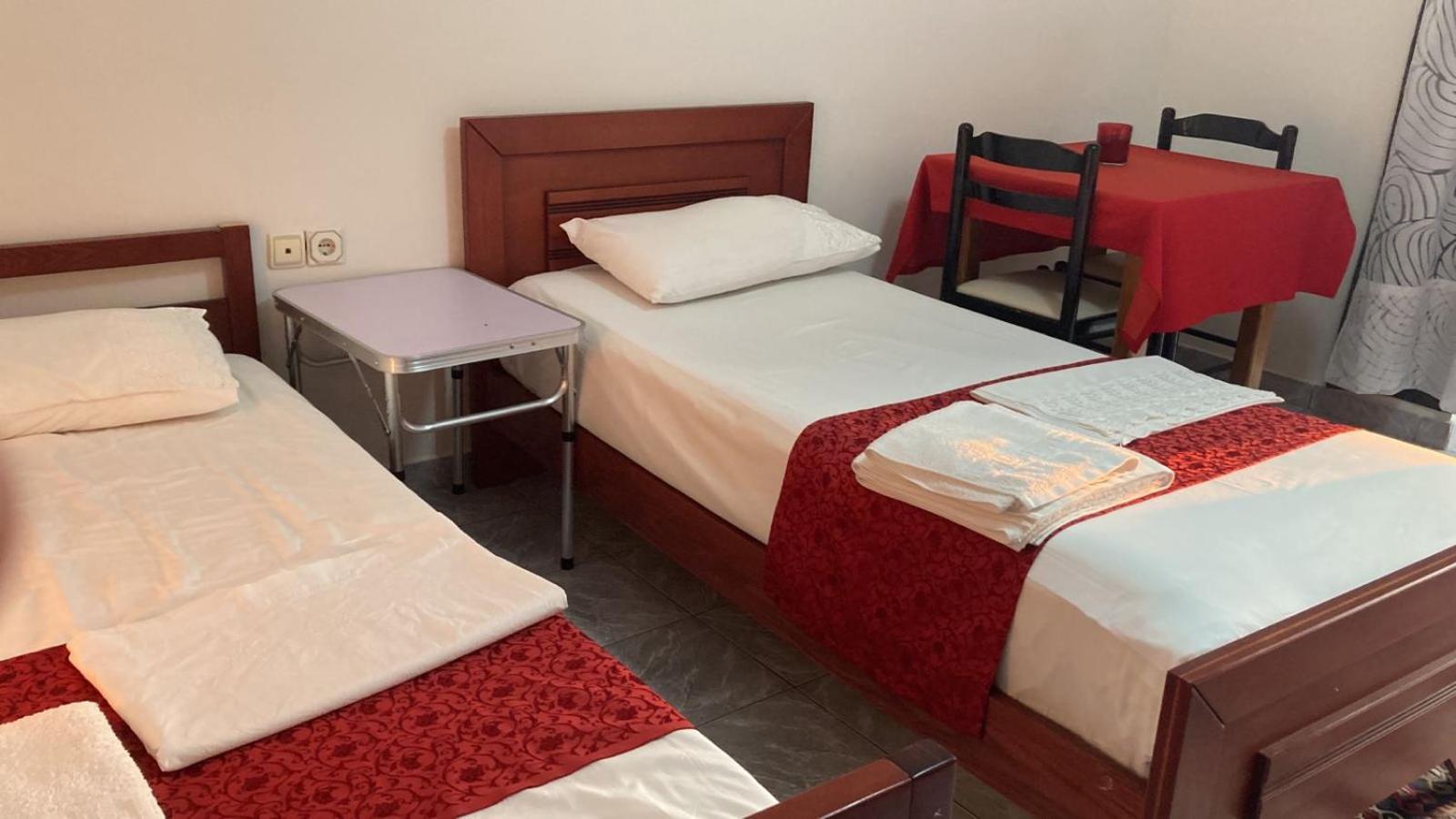 Akeron'S Rooms Sarandë Exterior foto